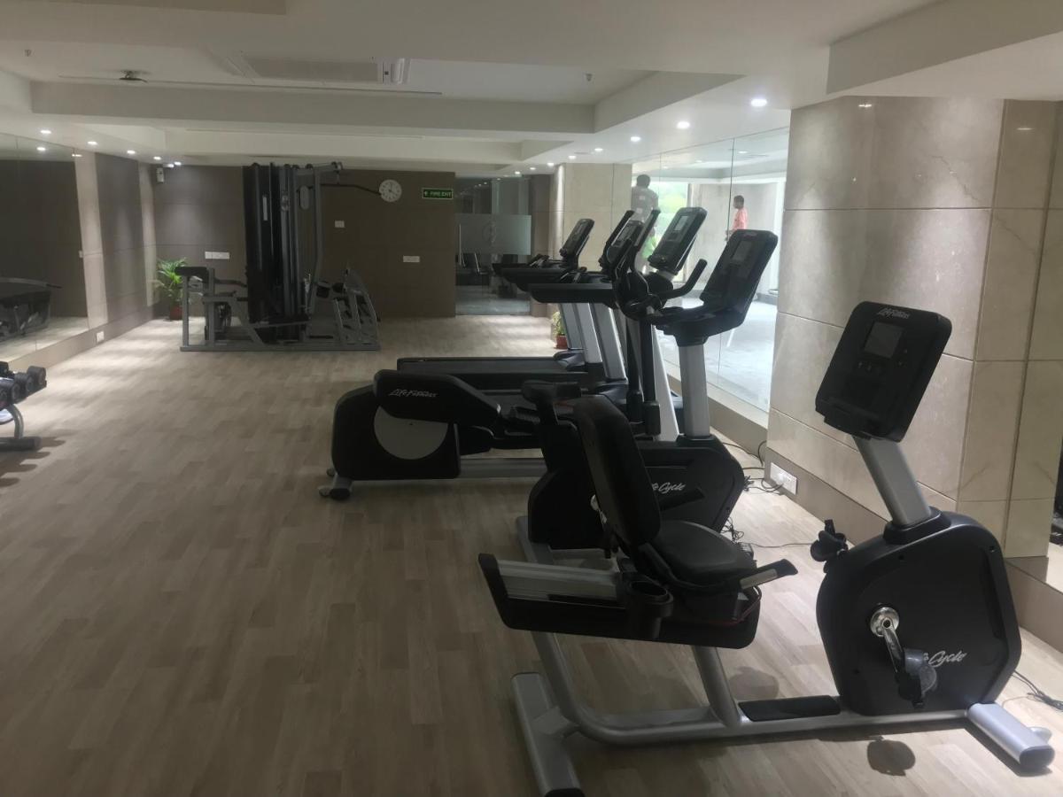 Ramada Plaza By Wyndham Lucknow Hotell Eksteriør bilde