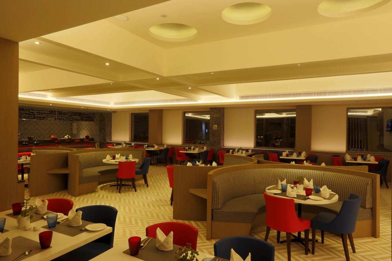 Ramada Plaza By Wyndham Lucknow Hotell Eksteriør bilde