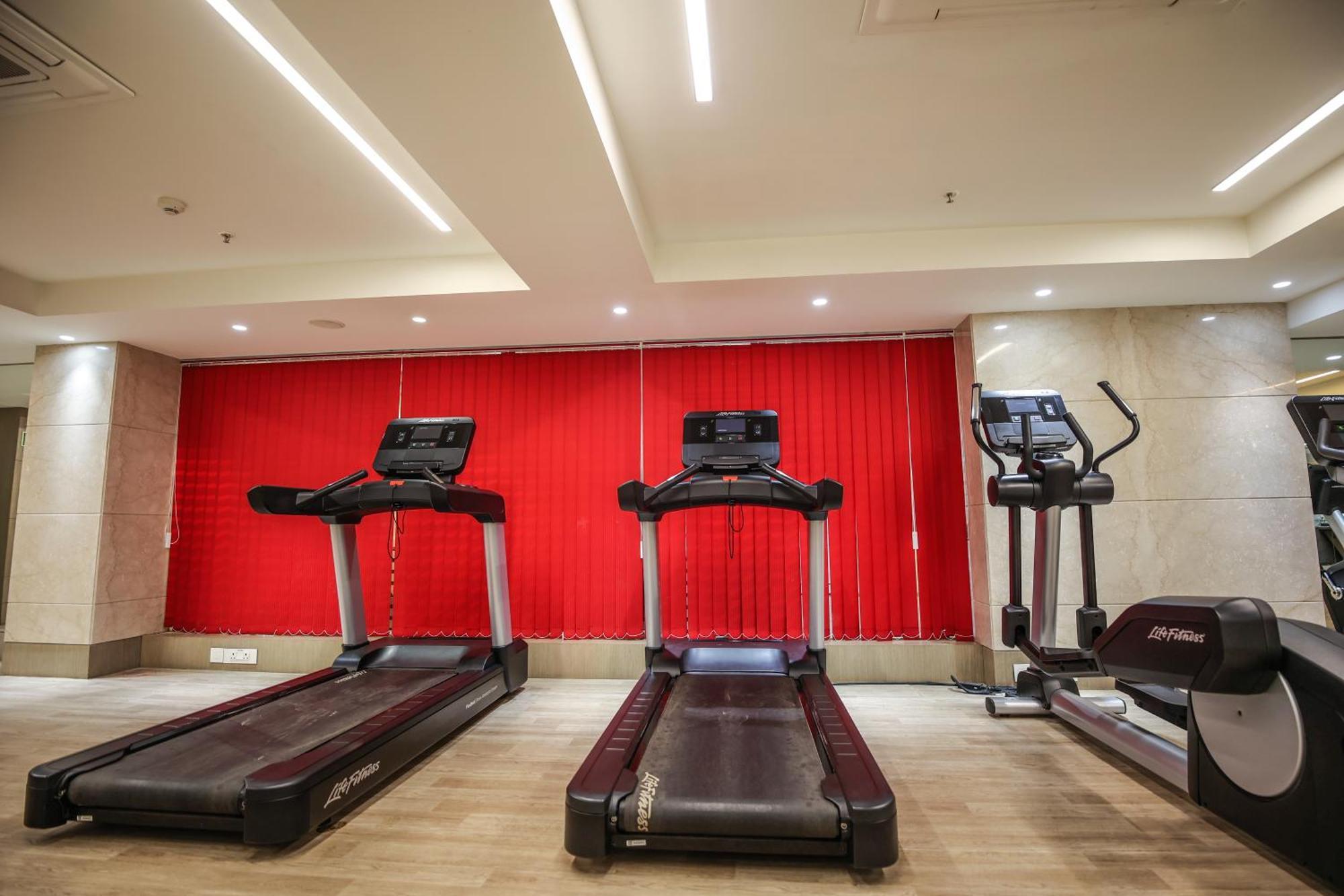 Ramada Plaza By Wyndham Lucknow Hotell Eksteriør bilde