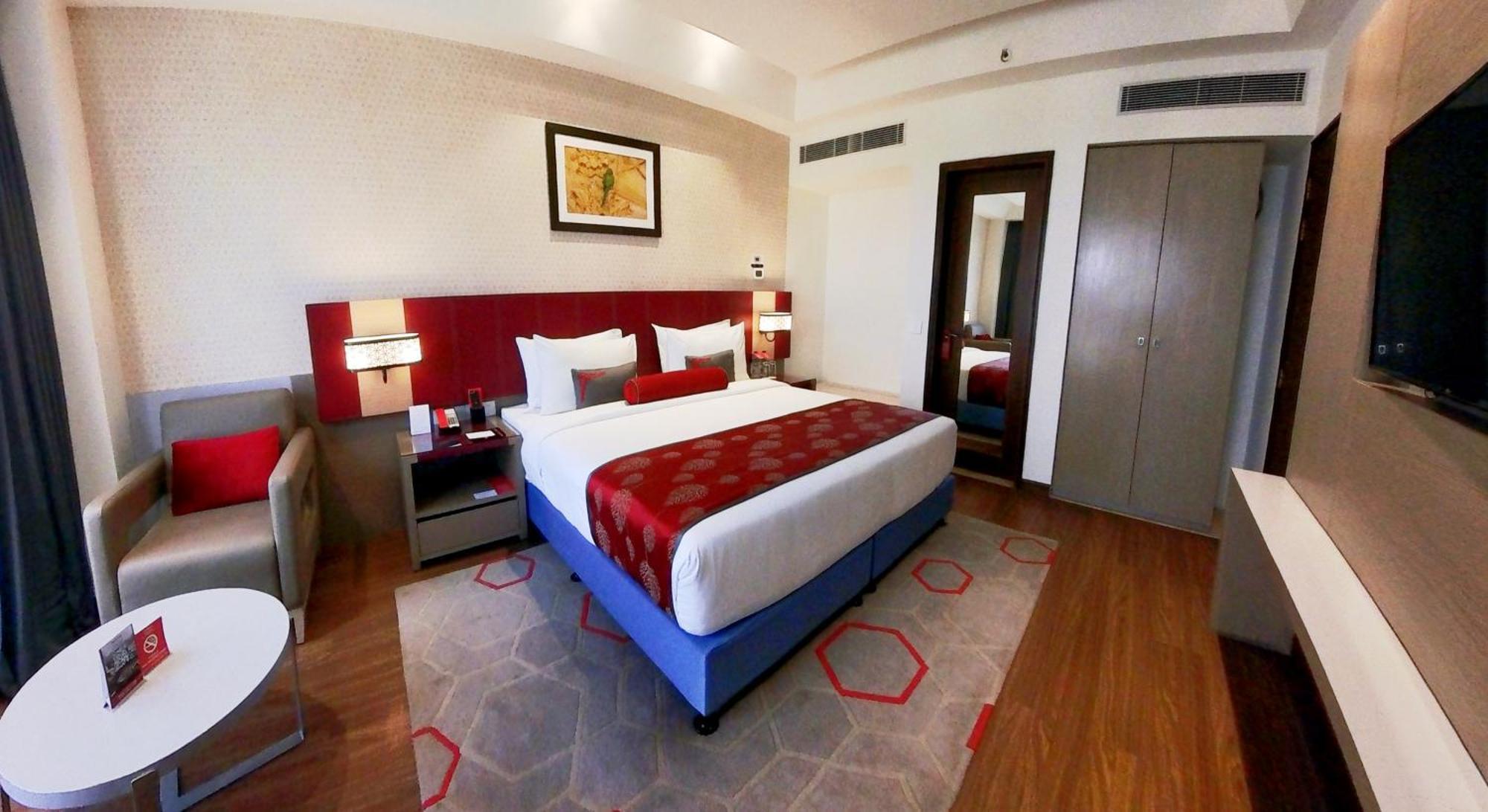 Ramada Plaza By Wyndham Lucknow Hotell Eksteriør bilde