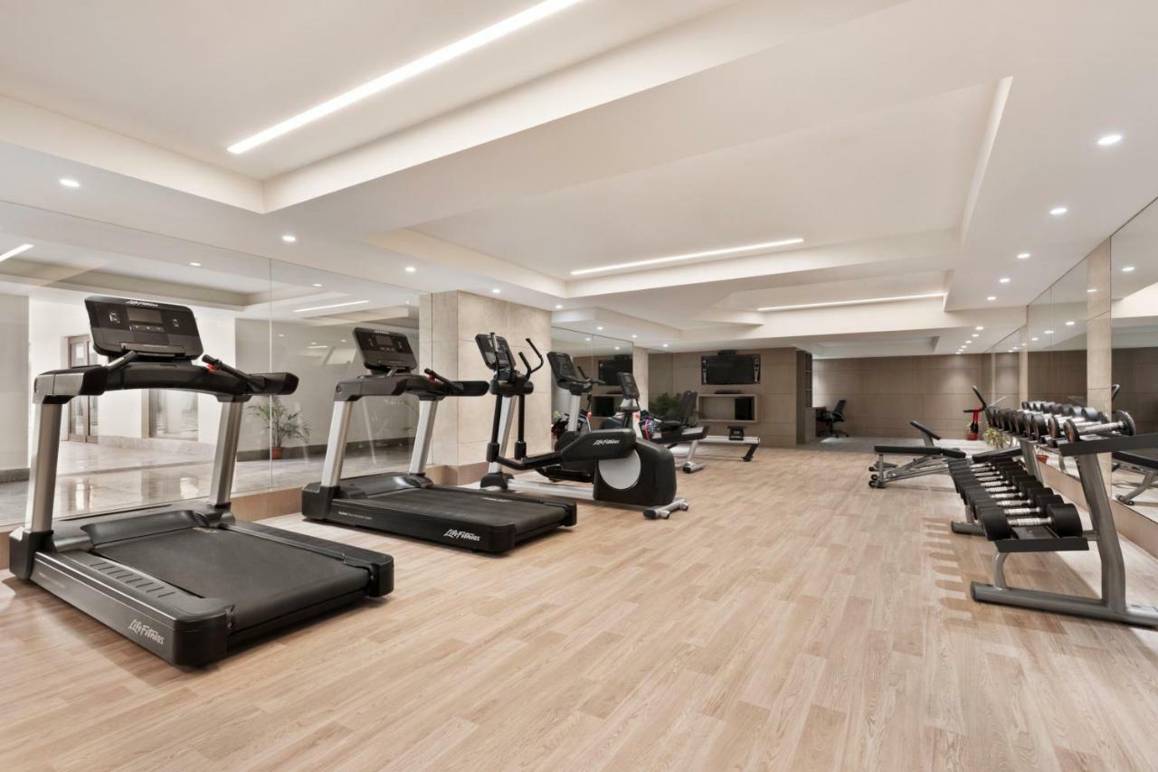Ramada Plaza By Wyndham Lucknow Hotell Eksteriør bilde